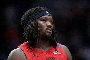 开拓者官宣：罗威已从发展联盟回归开拓者 接近迎来赛季首秀！