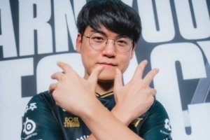 LOL官方发布决赛下路对位投票：Gumayusi以85%得票率获胜