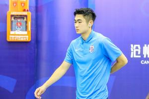 东体：在申花和中国香港都是主力，陈晋一太累了