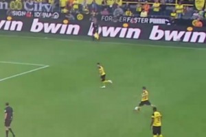 看了场好球不亏！卢浮宫嫌疑犯去现场看球时被捕！