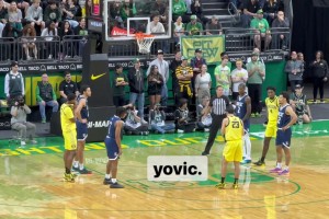 状态不佳！林葳半场替补出战6分钟3投0中，仅靠罚球得到1分！